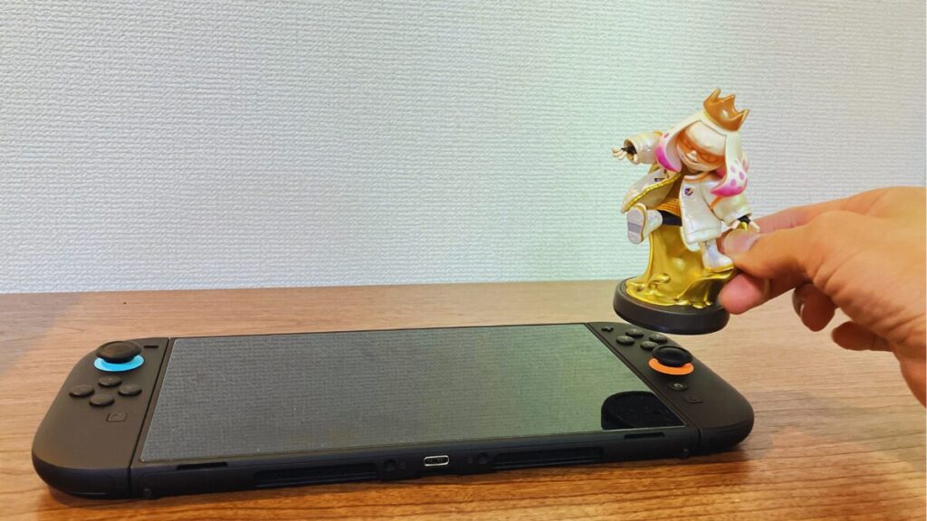 アミーボをSwitchにかざす